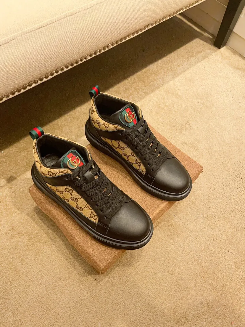 Factory price 460 [Gucci] Gucci's latest high-top casual Korean-style men's shoes, new autumn and winter design, perfect workmanship, cabinet quality, upper: cowhide material, leather lining; soft and comfortable, rubber outsole ultra-light, wear-resistant, simple, versatile fashion men's shoes, color optional, size 38--44